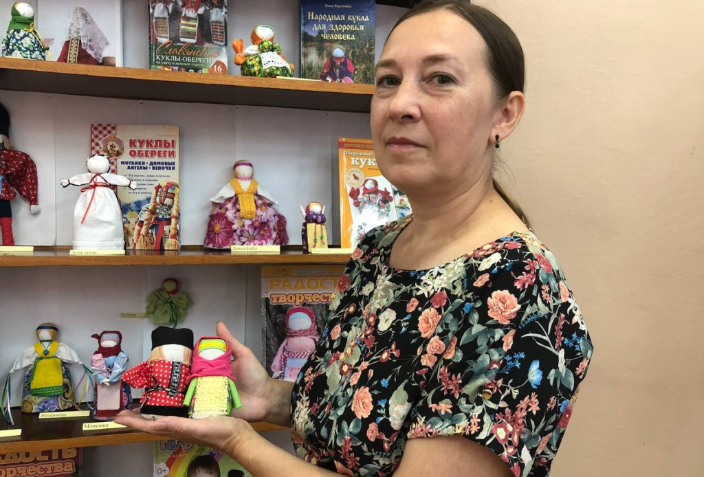 Мастерица из Калужской области делает удивительных кукол
